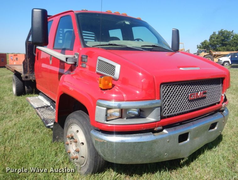 image for item DN0436 2006 GMC C4500  flatbed truck
