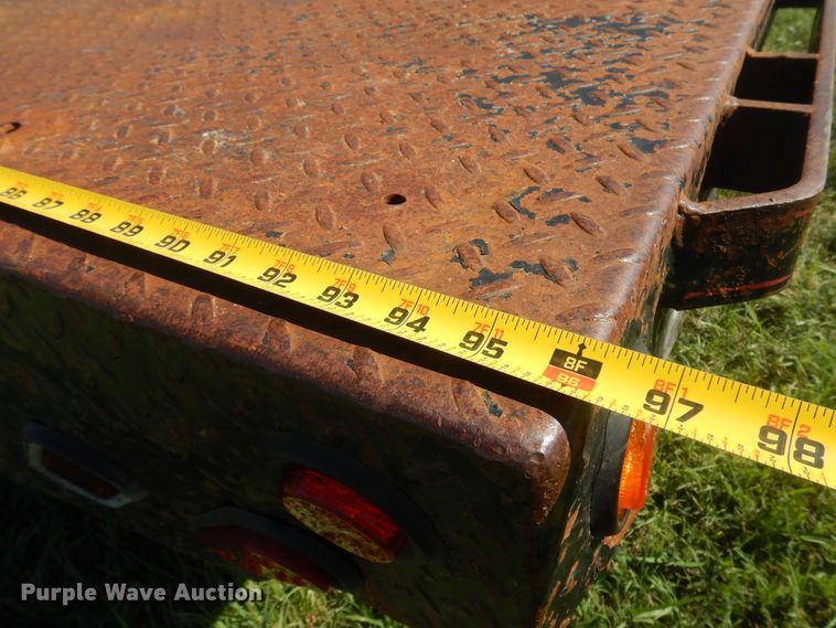 image for item DN0436 2006 GMC C4500  flatbed truck