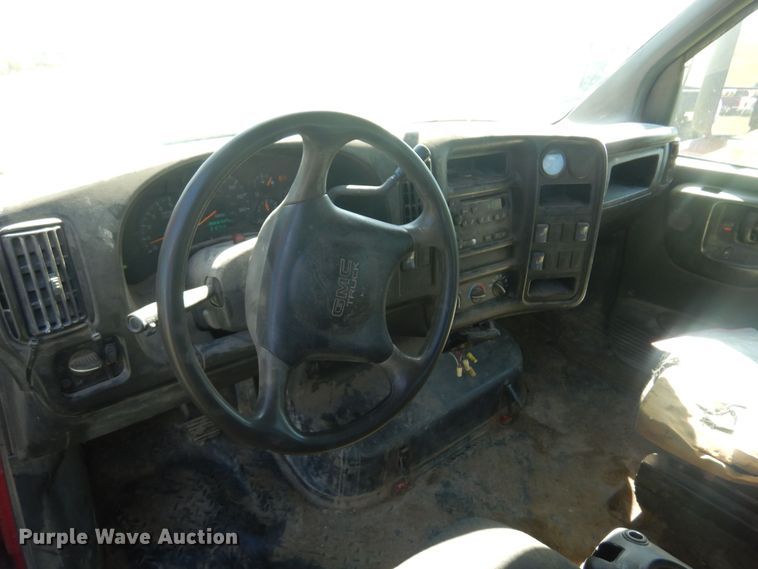 image for item DN0436 2006 GMC C4500  flatbed truck