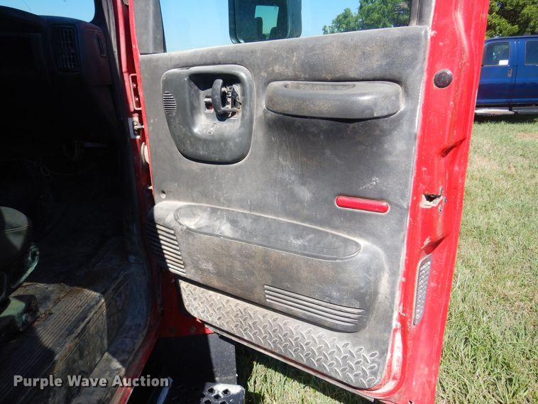 image for item DN0436 2006 GMC C4500  flatbed truck