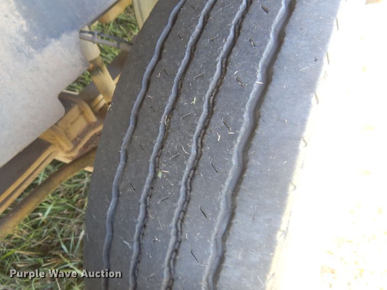 image for item DN0436 2006 GMC C4500  flatbed truck