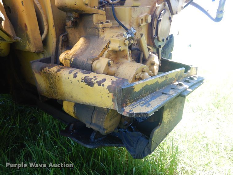 image for item DN0438 1999 Caterpillar 621F  conventional scraper