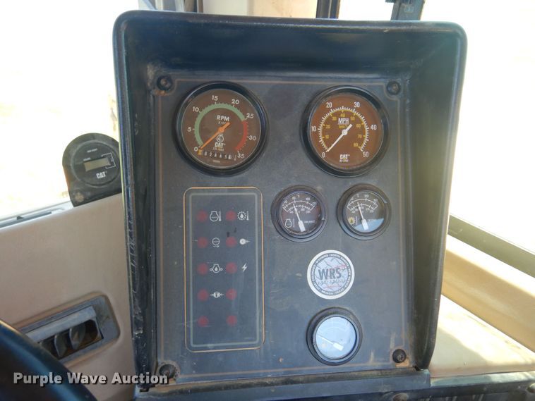 image for item DN0438 1999 Caterpillar 621F  conventional scraper