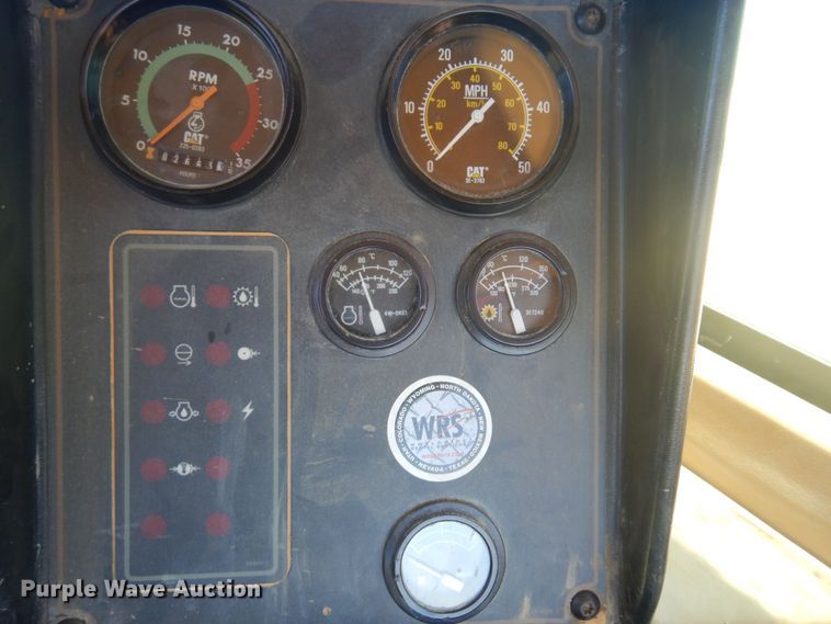 image for item DN0438 1999 Caterpillar 621F  conventional scraper