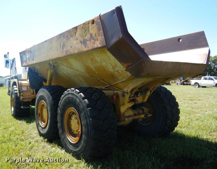 image for item DN0439 2005 Caterpillar 730  haul truck