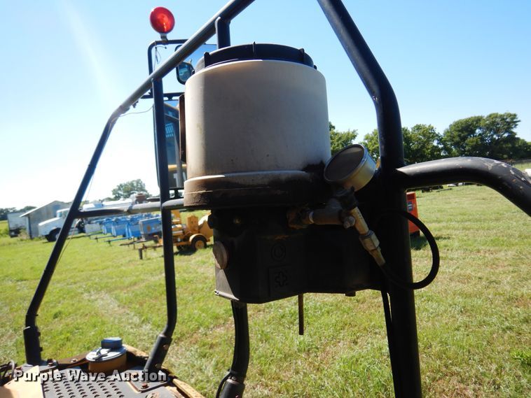 image for item DN0439 2005 Caterpillar 730  haul truck