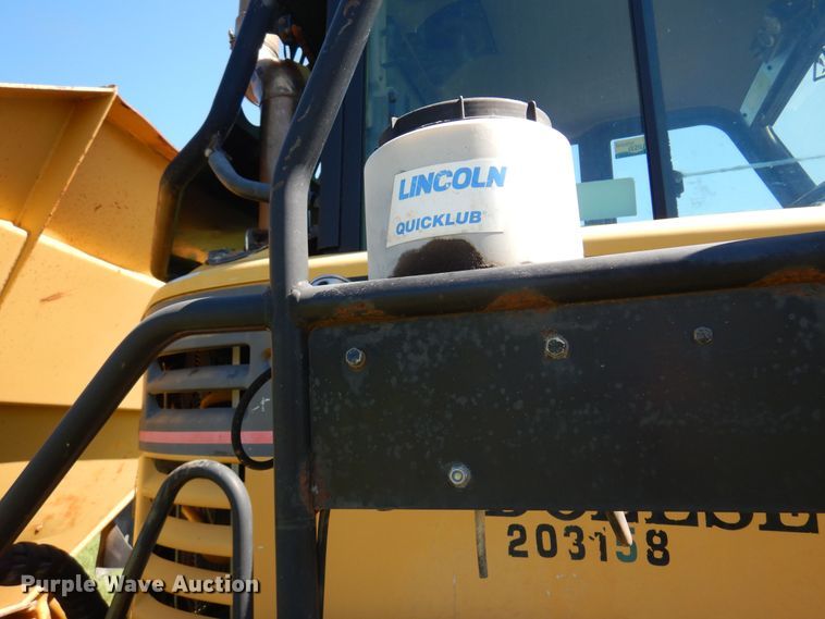 image for item DN0439 2005 Caterpillar 730  haul truck