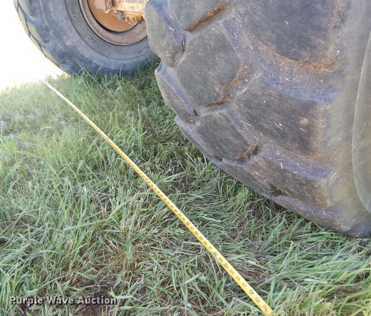 image for item DN0439 2005 Caterpillar 730  haul truck