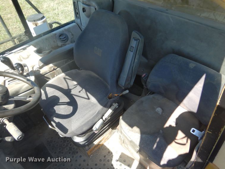 image for item DN0439 2005 Caterpillar 730  haul truck