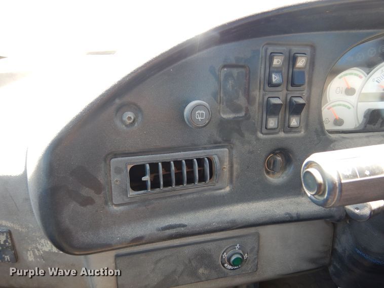 image for item DN0439 2005 Caterpillar 730  haul truck