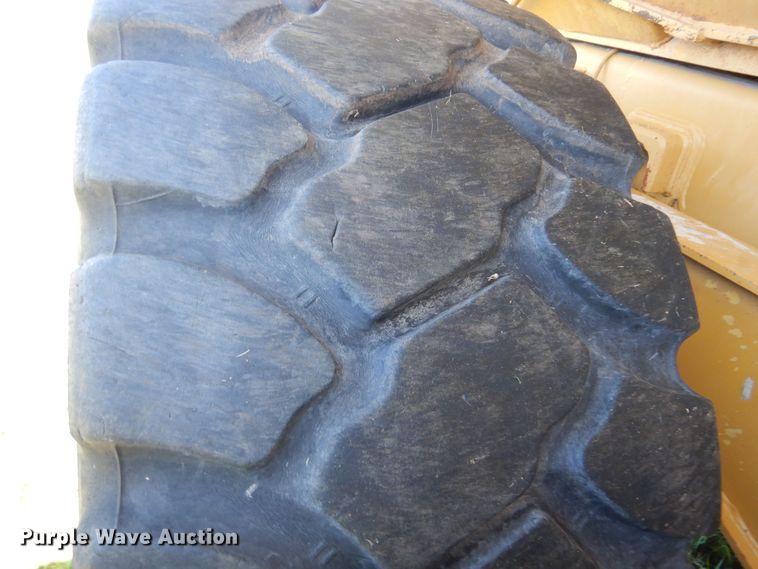 image for item DN0439 2005 Caterpillar 730  haul truck