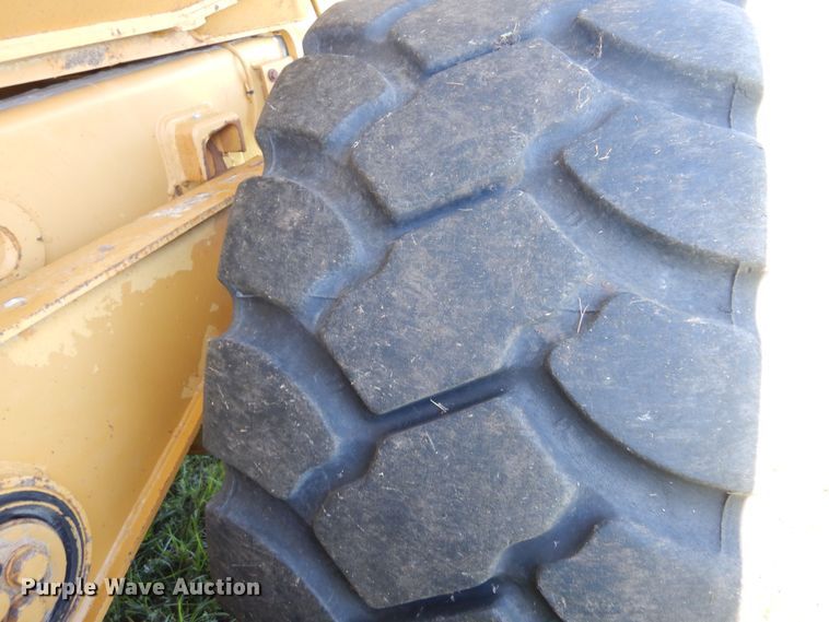 image for item DN0439 2005 Caterpillar 730  haul truck