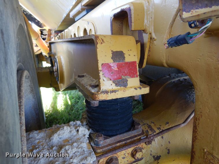 image for item DN0439 2005 Caterpillar 730  haul truck