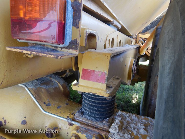 image for item DN0439 2005 Caterpillar 730  haul truck