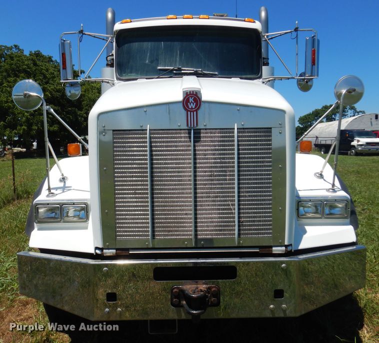 image for item DN0440 2006 Kenworth T800  vacuum truck