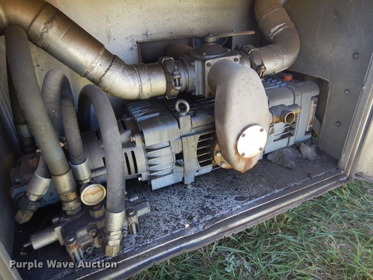 image for item DN0440 2006 Kenworth T800  vacuum truck