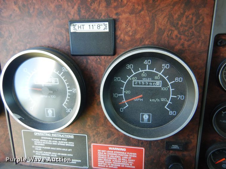 image for item DN0440 2006 Kenworth T800  vacuum truck