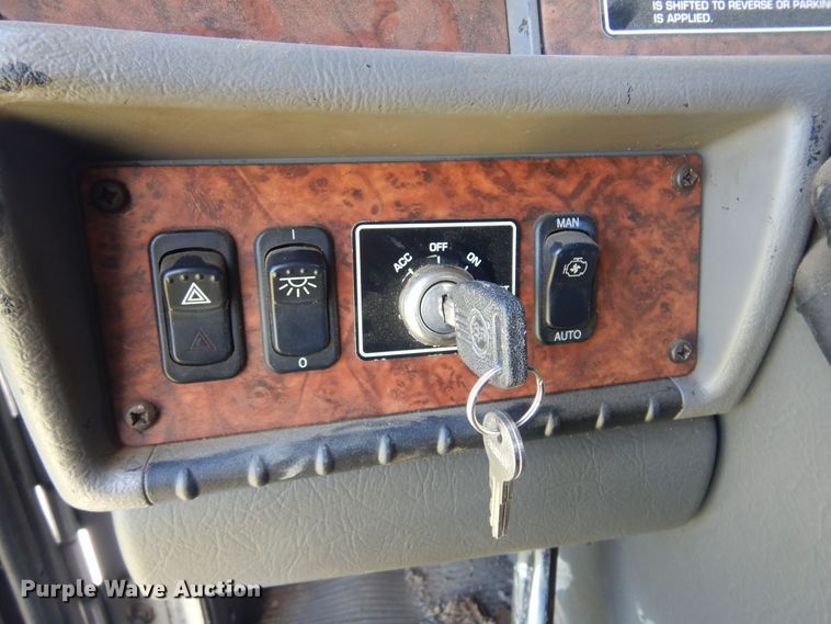 image for item DN0440 2006 Kenworth T800  vacuum truck