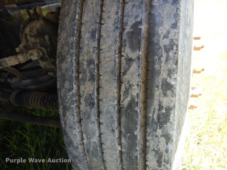 image for item DN0440 2006 Kenworth T800  vacuum truck