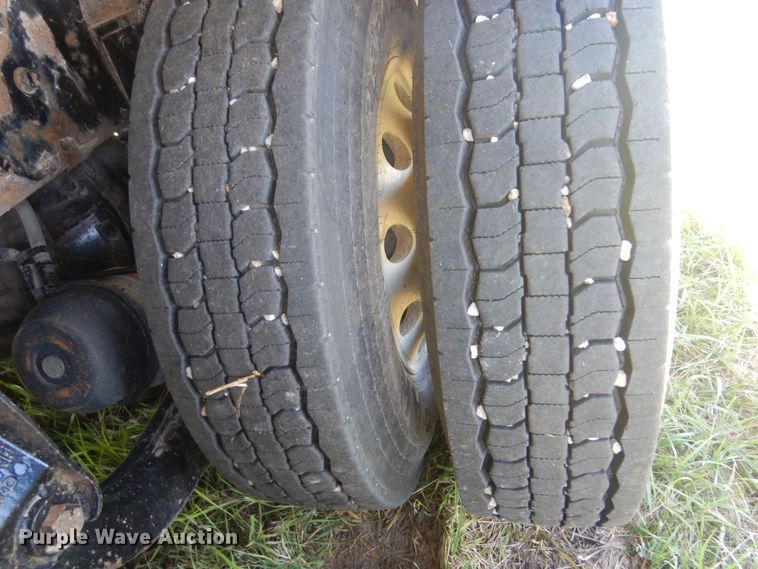 image for item DN0440 2006 Kenworth T800  vacuum truck