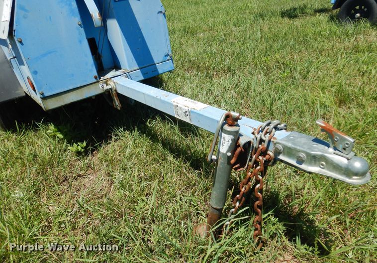 image for item DN0441 Genie TML-4000N  light plant