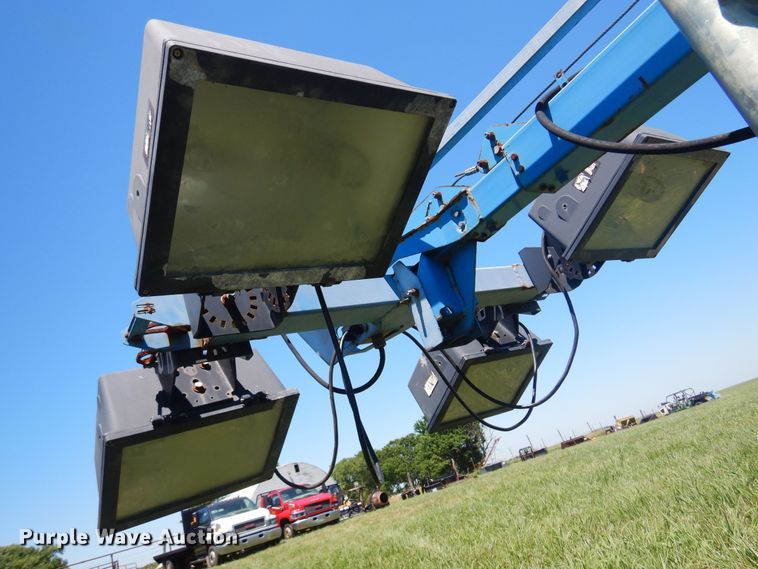 image for item DN0441 Genie TML-4000N  light plant