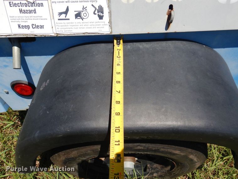 image for item DN0441 Genie TML-4000N  light plant