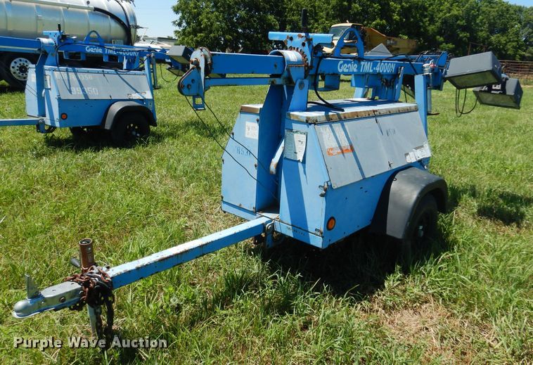 image for item DN0442 Genie TML-4000N  light plant