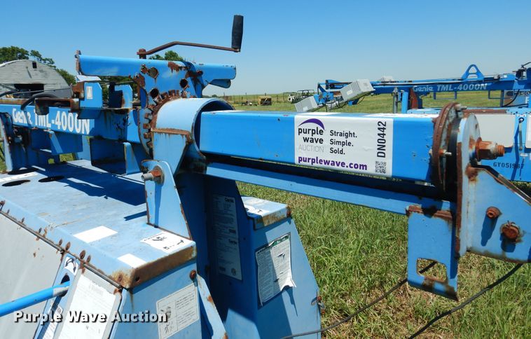 image for item DN0442 Genie TML-4000N  light plant