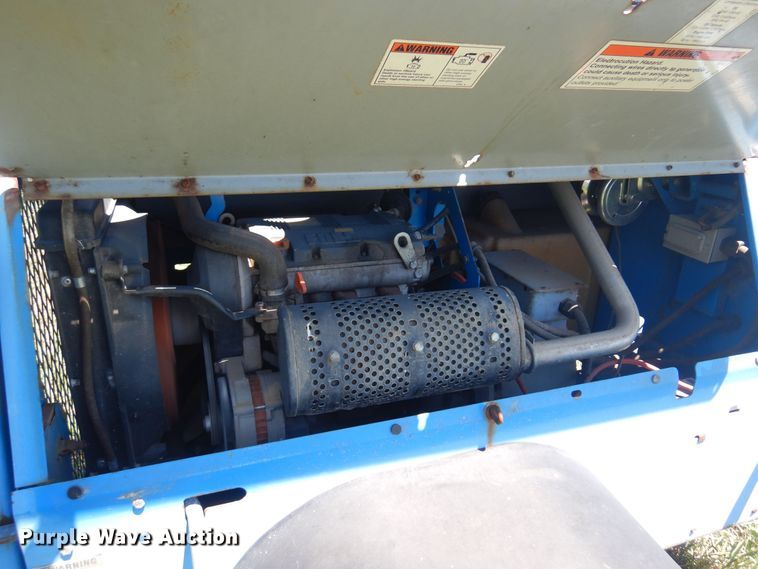 image for item DN0442 Genie TML-4000N  light plant