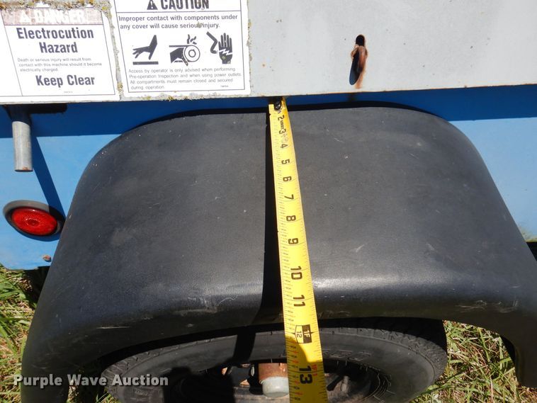 image for item DN0442 Genie TML-4000N  light plant