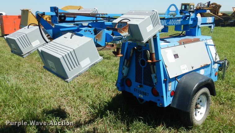 image for item DN0443 Genie TML-4000N  light plant