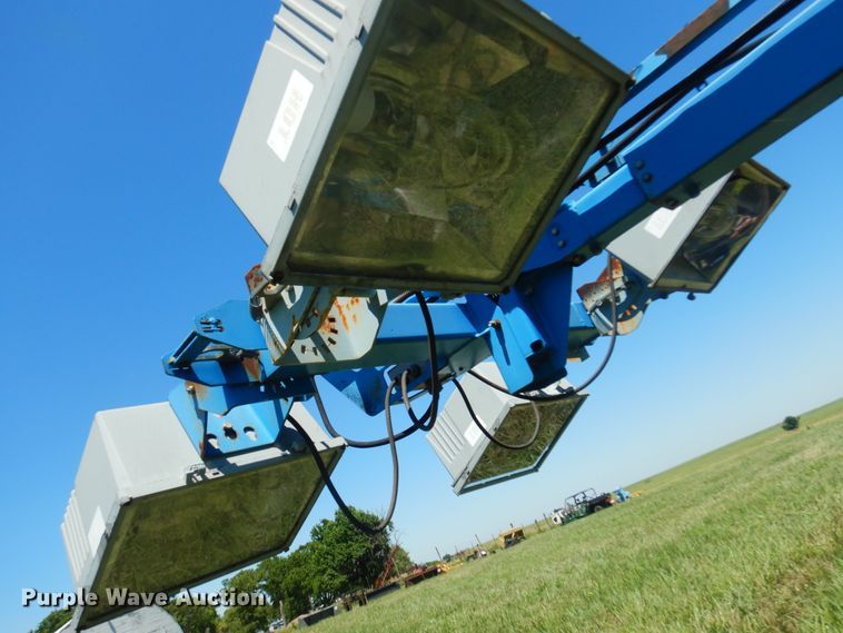 image for item DN0443 Genie TML-4000N  light plant