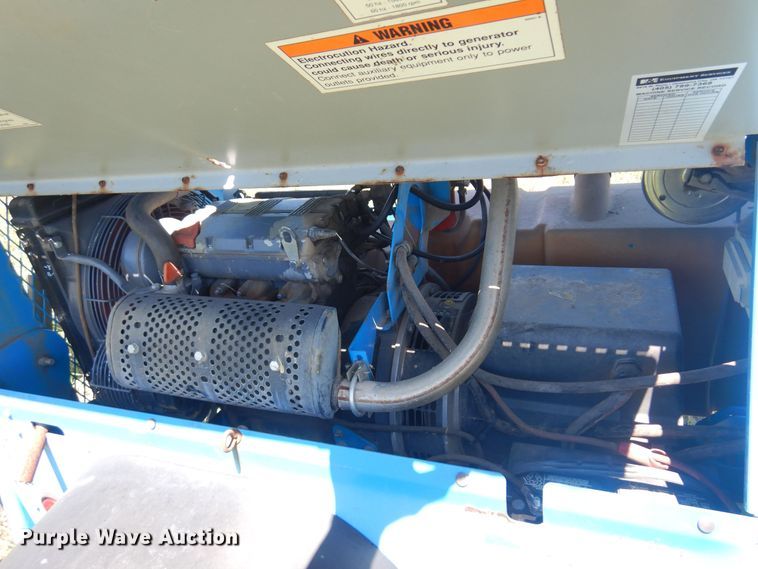 image for item DN0443 Genie TML-4000N  light plant