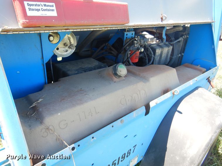 image for item DN0443 Genie TML-4000N  light plant