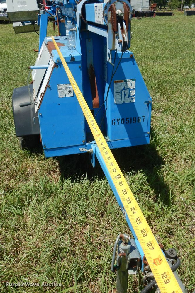 image for item DN0443 Genie TML-4000N  light plant