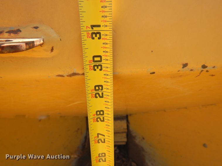 image for item DN0445 2002 Vermeer BC935  wood chipper