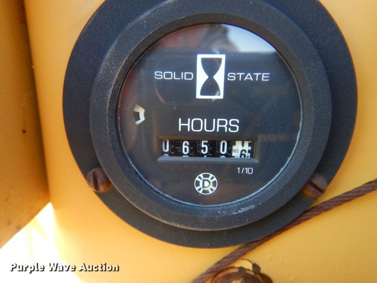 image for item DN0445 2002 Vermeer BC935  wood chipper