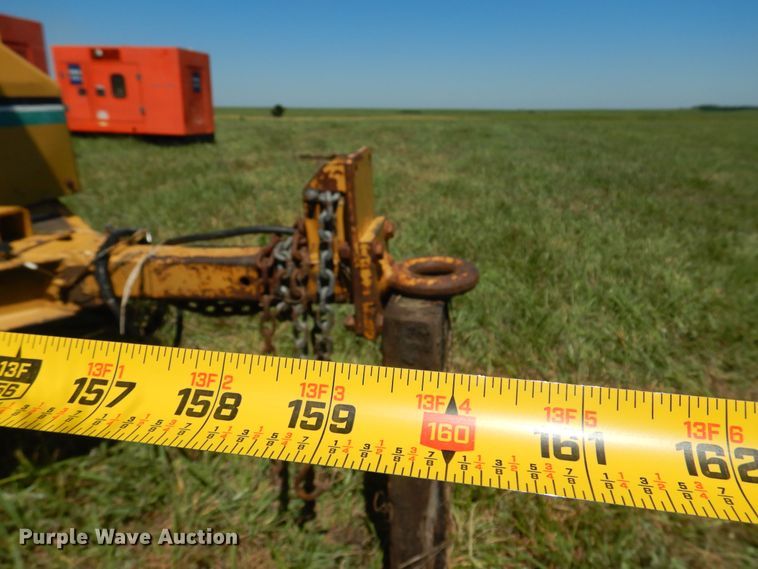 image for item DN0445 2002 Vermeer BC935  wood chipper