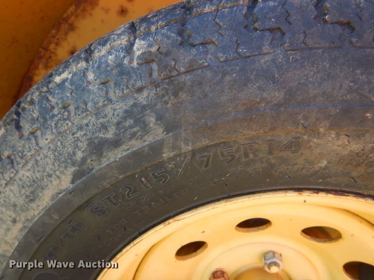 image for item DN0445 2002 Vermeer BC935  wood chipper