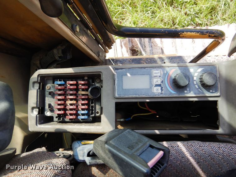 image for item DN0450 1998 Caterpillar 325B L excavator