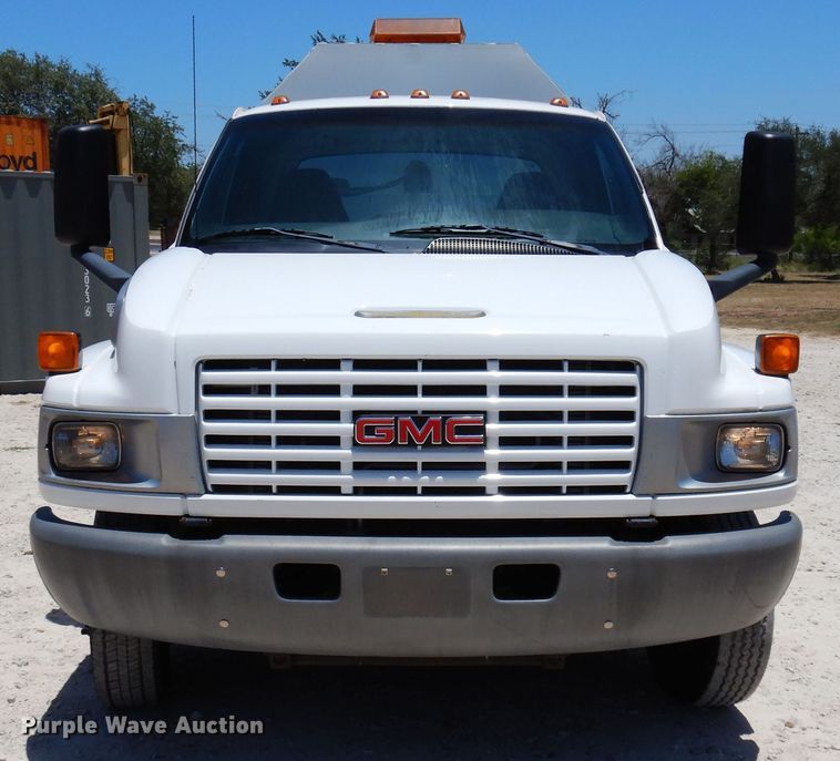 image for item DJ0820 2004 GMC C4500  sewer rodder truck