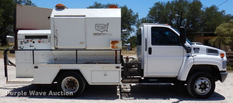 image for item DJ0820 2004 GMC C4500  sewer rodder truck