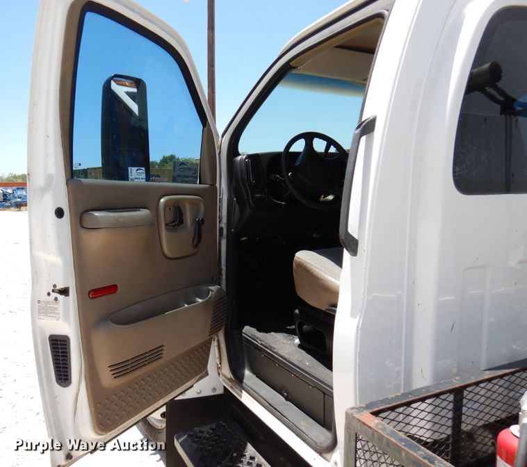 image for item DJ0820 2004 GMC C4500  sewer rodder truck