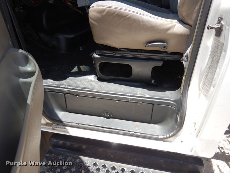 image for item DJ0820 2004 GMC C4500  sewer rodder truck