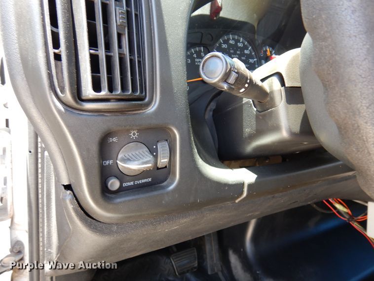 image for item DJ0820 2004 GMC C4500  sewer rodder truck