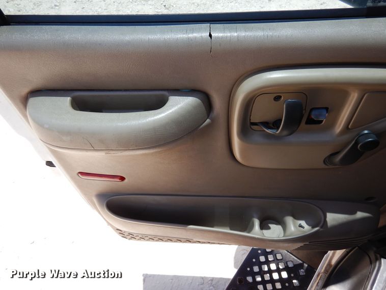 image for item DJ0820 2004 GMC C4500  sewer rodder truck