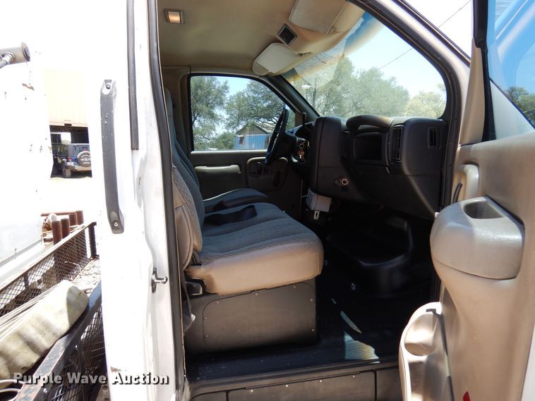 image for item DJ0820 2004 GMC C4500  sewer rodder truck