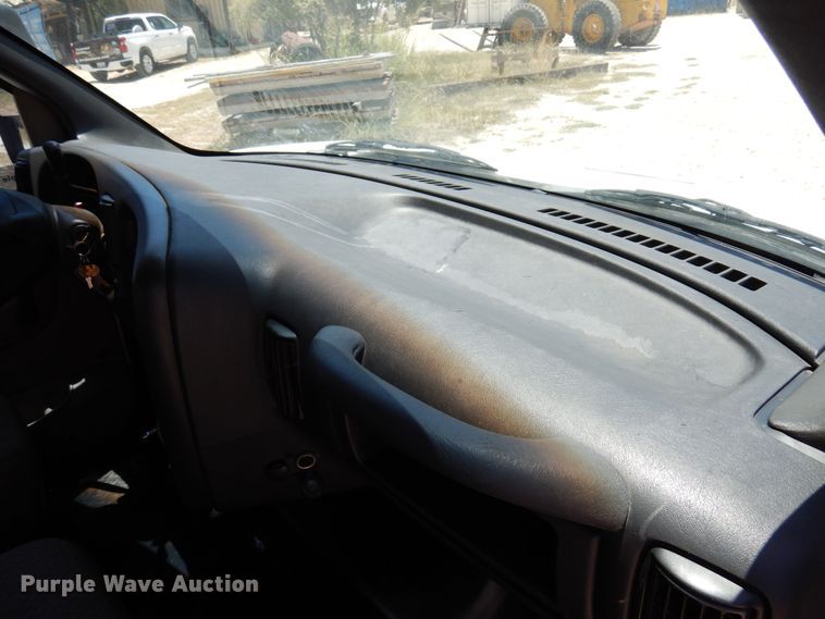 image for item DJ0820 2004 GMC C4500  sewer rodder truck