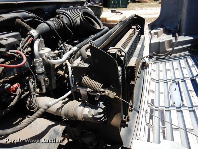 image for item DJ0820 2004 GMC C4500  sewer rodder truck